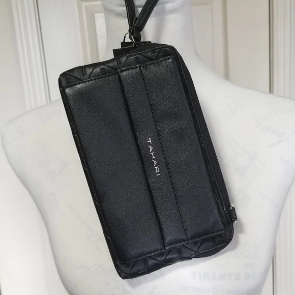 *NWT* Tahari Wristlet/Crossbody - Picture 2 of 11
